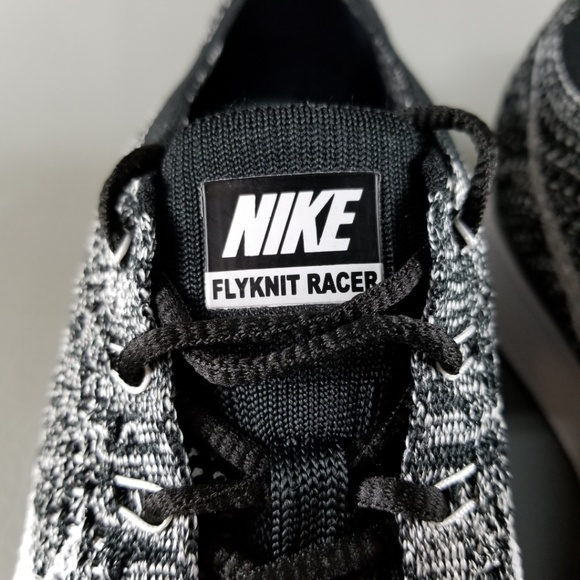 Nike Flyknit Racer 2.0 Oreo Men's Running Shoes 11 - Picture 6 of 8